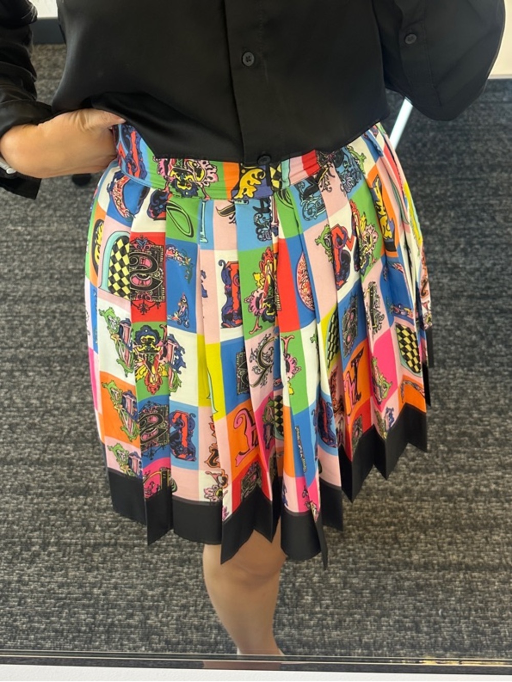 Multicolor Pleated Graphic Print Skirt - Black Trim